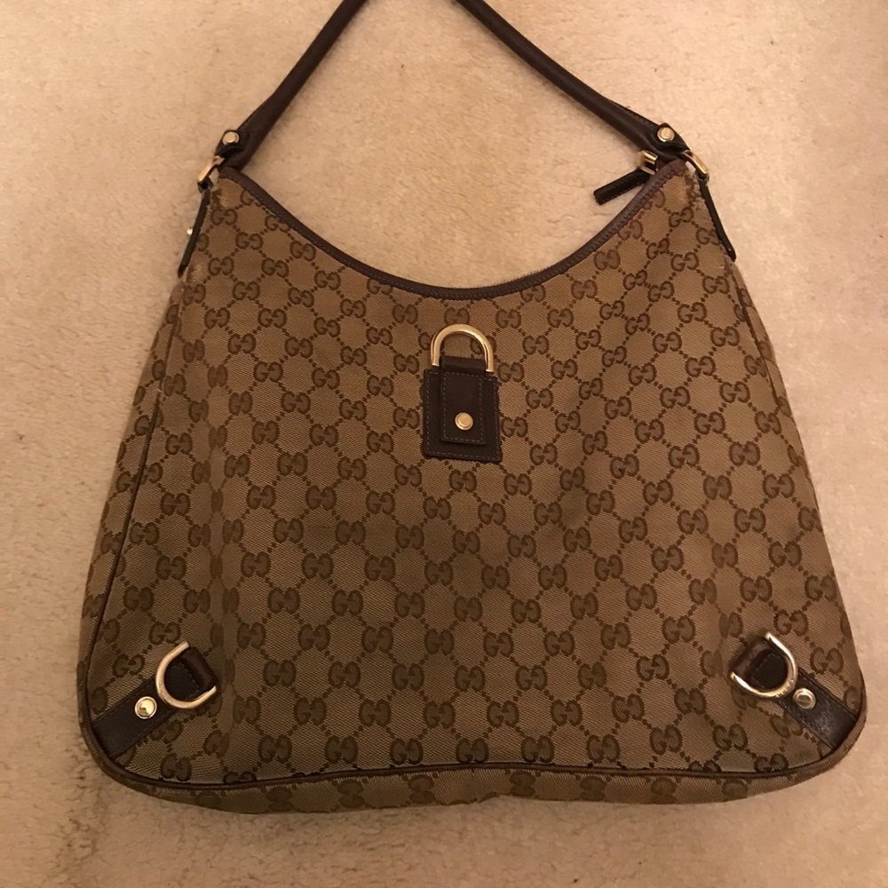 Gucci Shoulder Bag