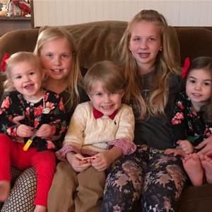 Meet your Posher, Effie