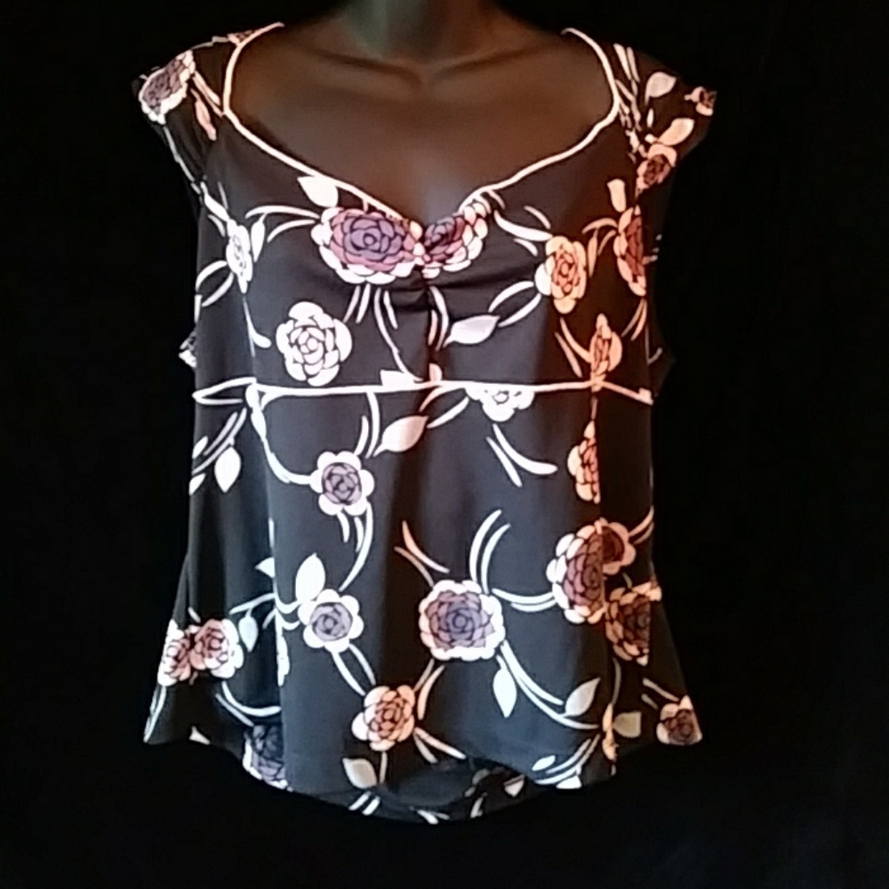 Parallel floral knit top- size XL
