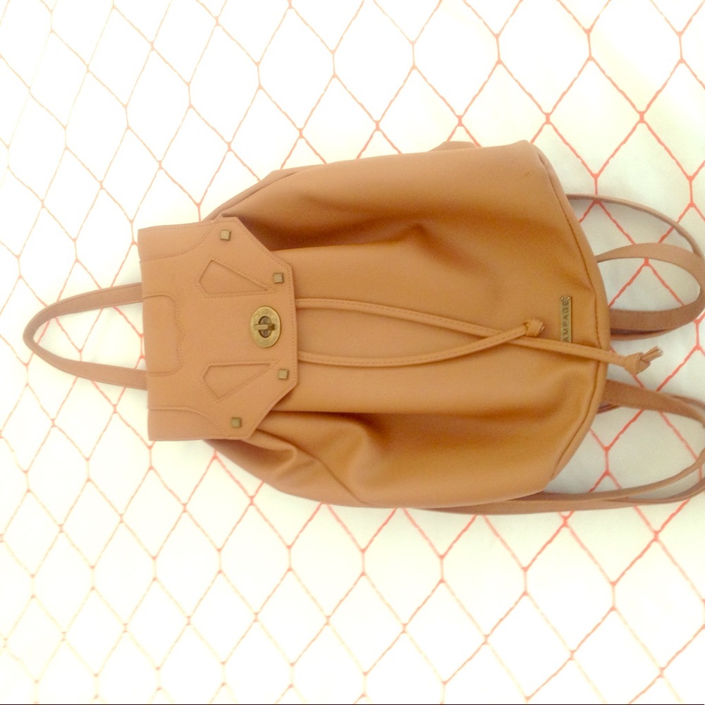 Light brown rampage bag.