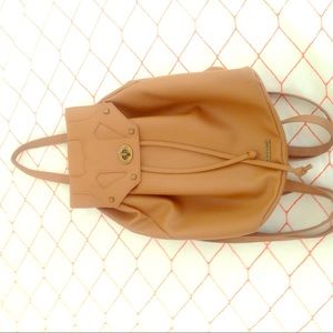 Light brown rampage bag.