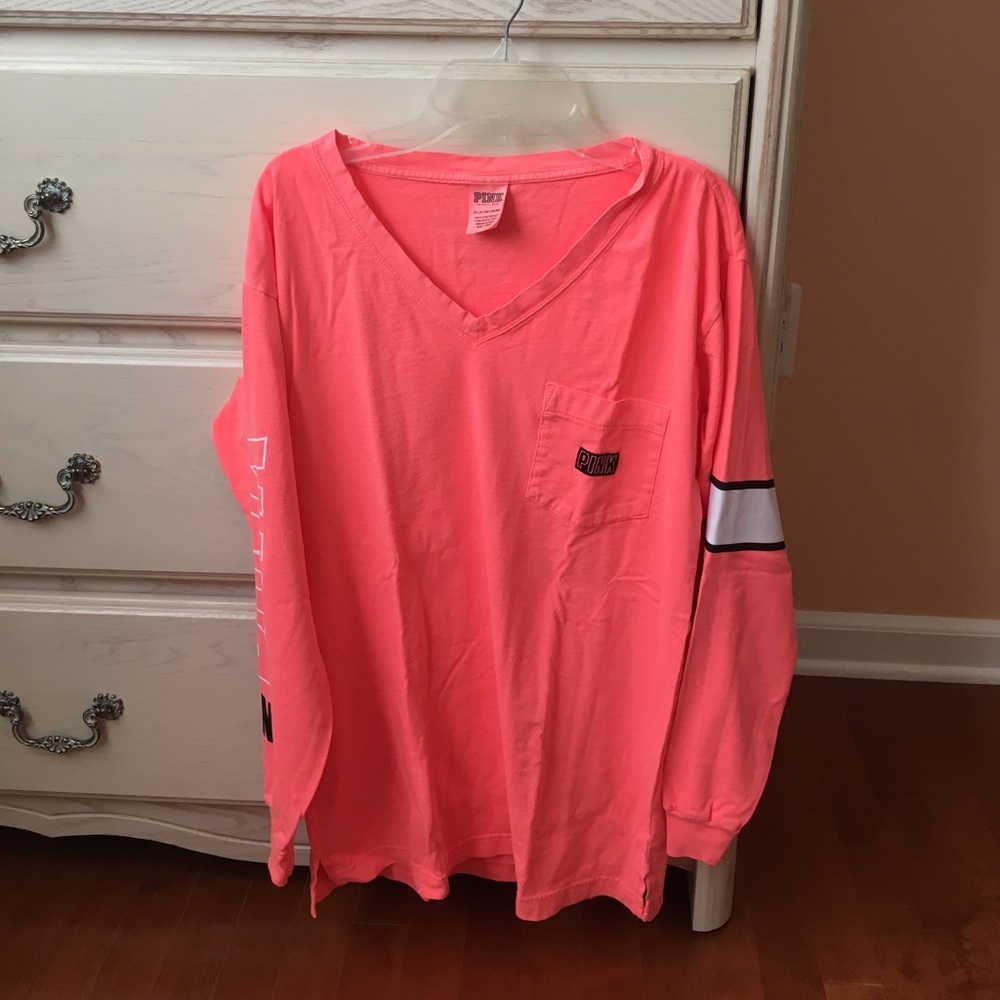 NEVER WORE. XS Oversized PINK shirt