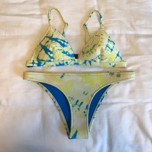 Triangl tye dye bikini