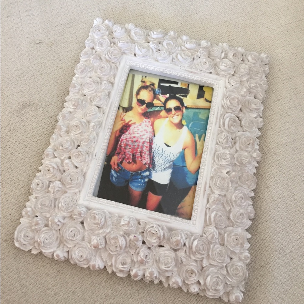 Photo frame chubby cheek roses