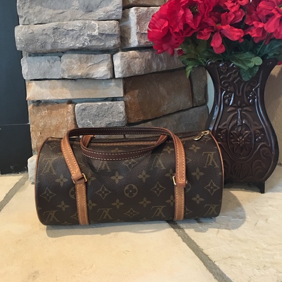 Louis Vuitton Handbags - 🎉HP🎉Louis Vuitton Papillon 26
