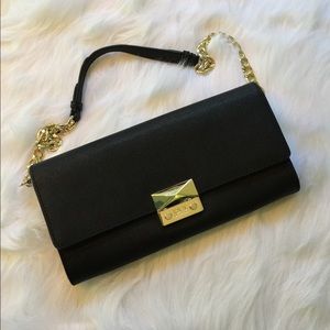 🚨Final price🚨Karl Lagerfeld Black Clutch
