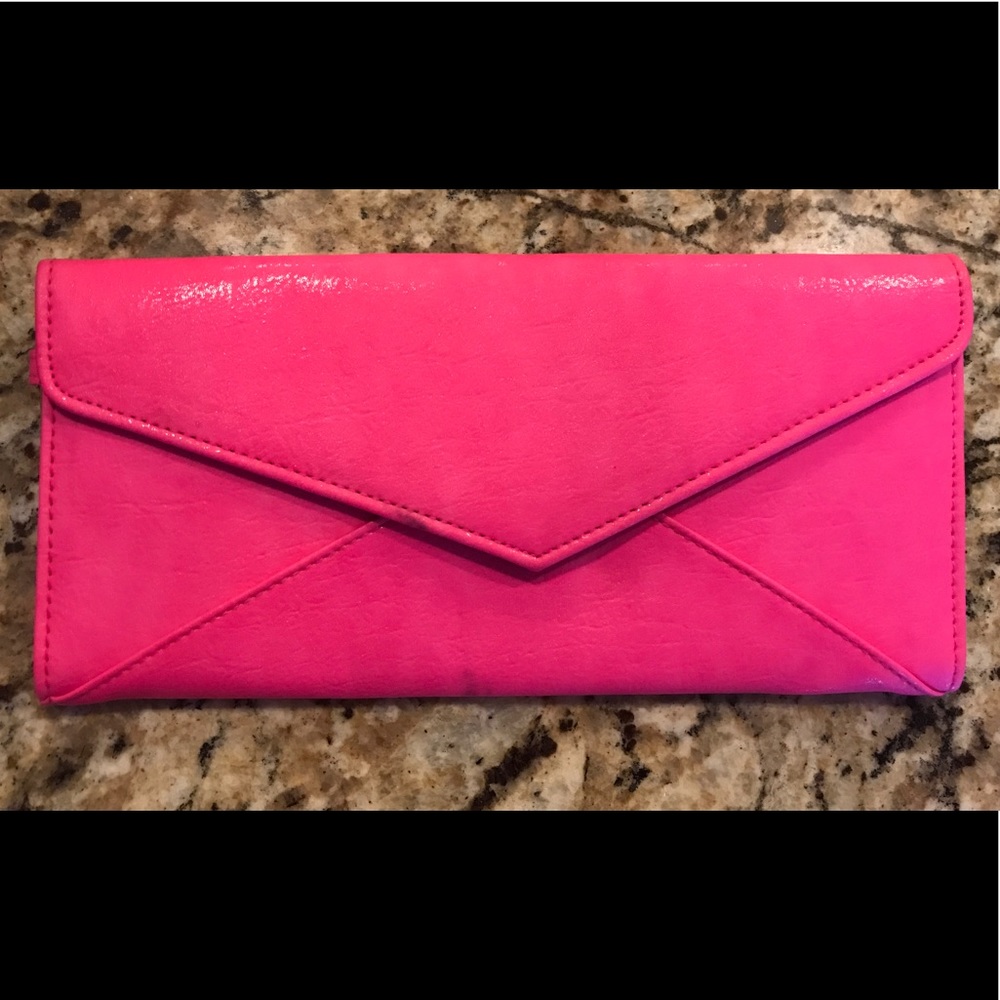 Clutch - Picture 2 of 2