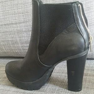 Steve Madden boots