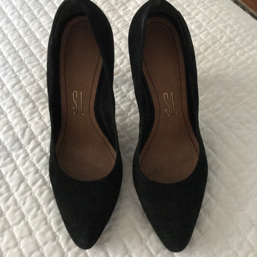 Black pump shoes/Santa Lola