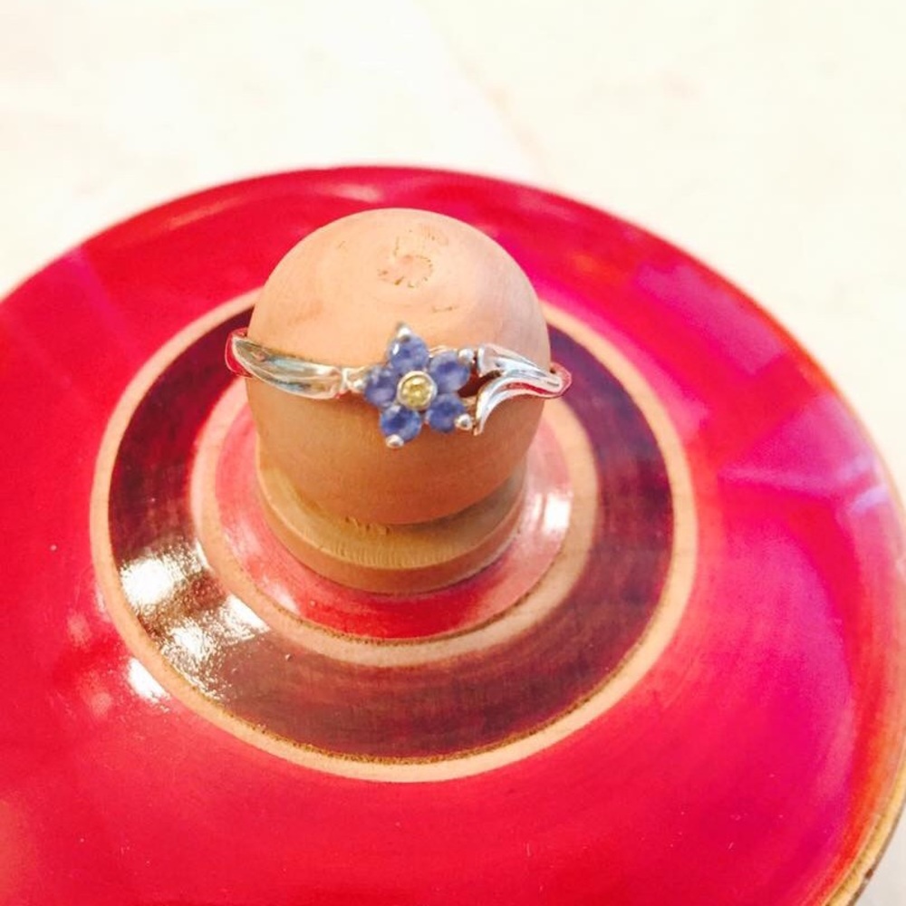 White gold and sapphire forget me not ring
