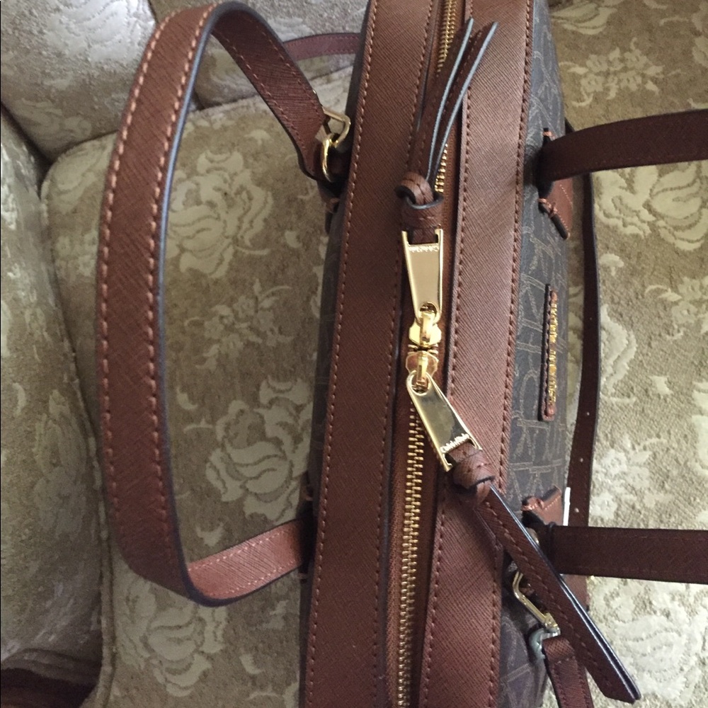 🎉OFFER Now⬇️👜Calvin Klein satchel handbag👜💕 - Picture 4 of 8