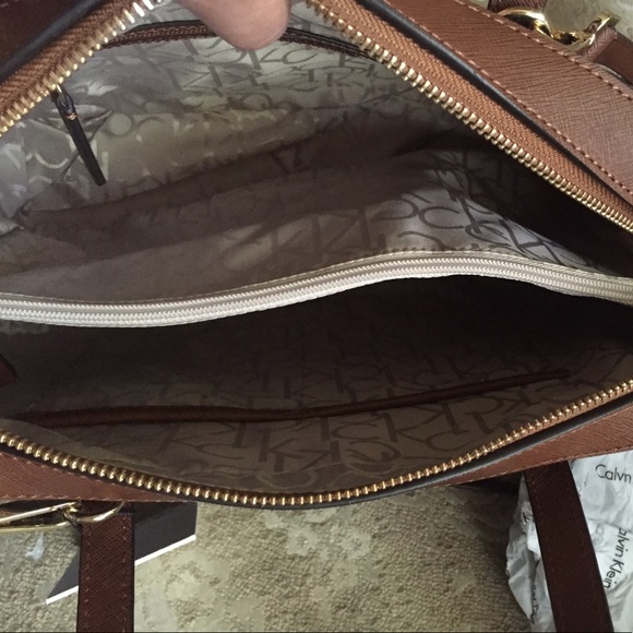 🎉OFFER Now⬇️👜Calvin Klein satchel handbag👜💕 - Picture 6 of 8