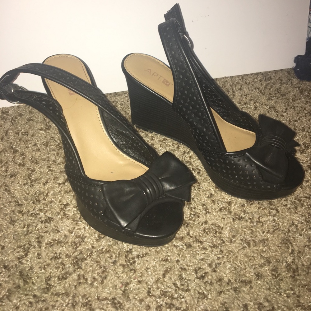 Cute leather pumps