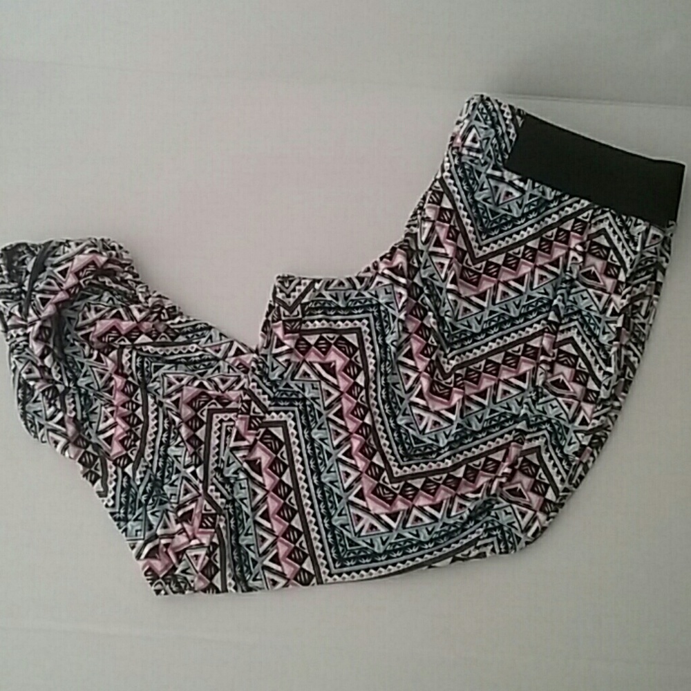 Women's cropped capris.