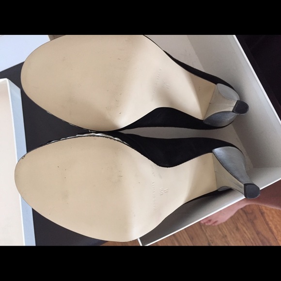 Chic Luxury Holiday shoes Michael Kors NWT never worn Beau high heel shoes - Picture 5 of 9