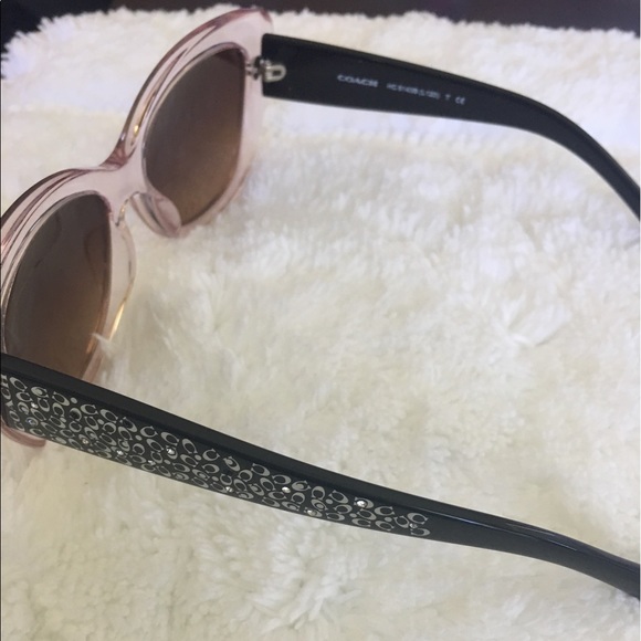 Coach Sunglasses - Picture 3 of 5