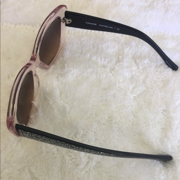 Coach Sunglasses - Picture 4 of 5