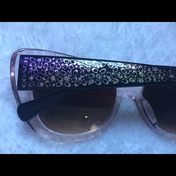 Coach Sunglasses - Picture 5 of 5