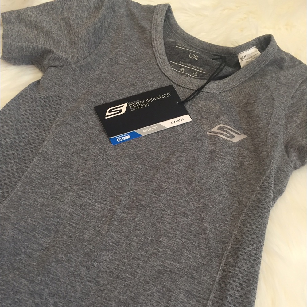 Sketchers Workout Top