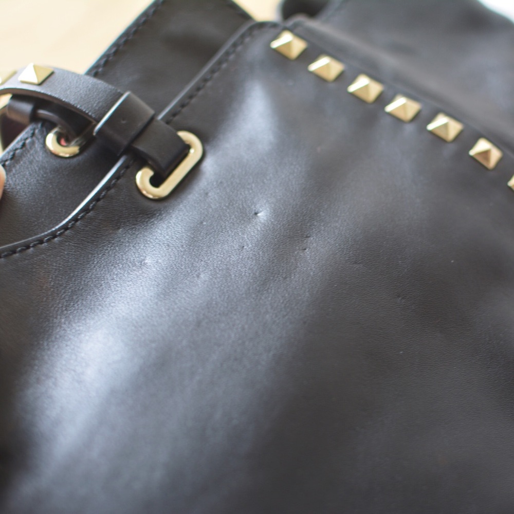 SOLD Black Valentino rockstud gold hardware tote - Picture 6 of 8