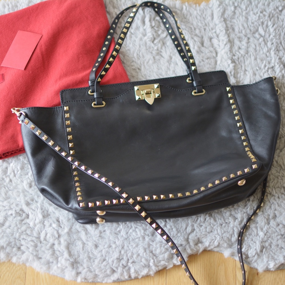 SOLD Black Valentino rockstud gold hardware tote - Picture 2 of 8