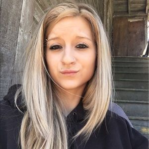 Meet your Posher, Saleen