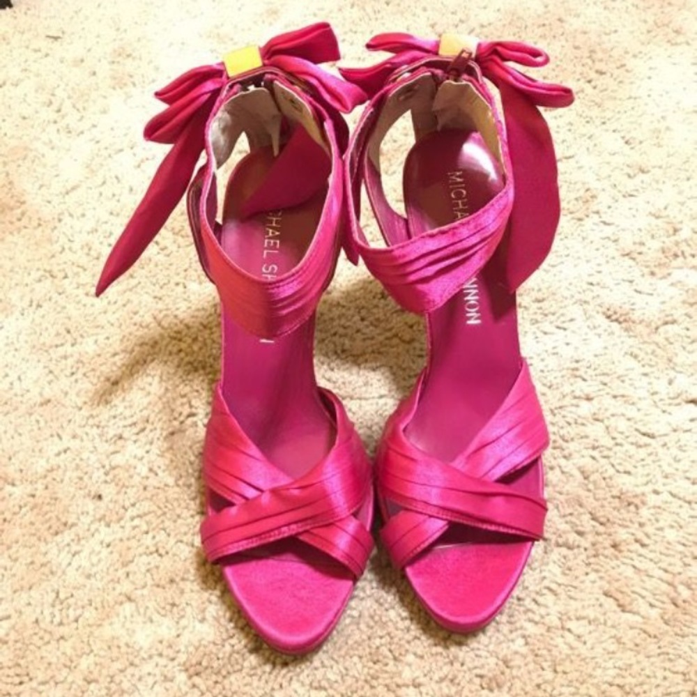 Pink heals