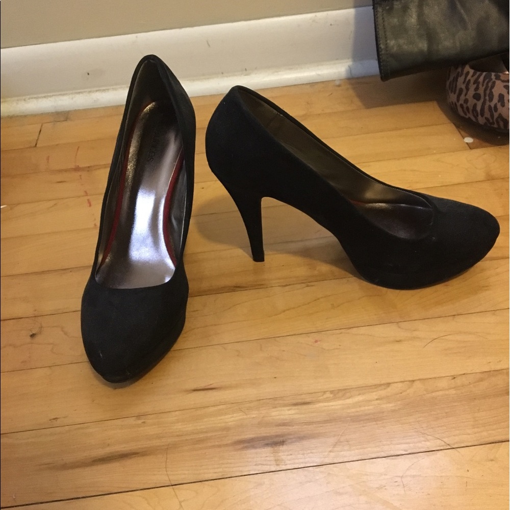 Black heels