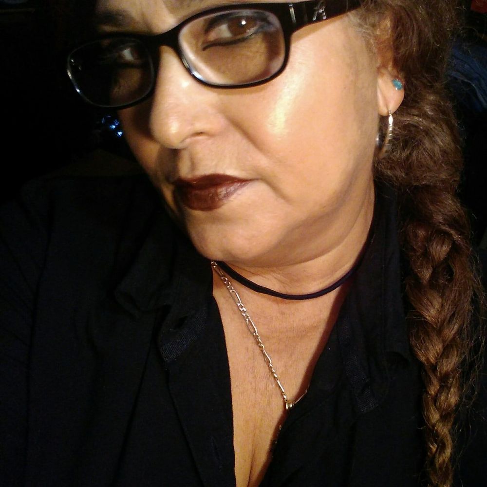 Meet your Posher, Noemi