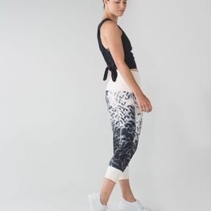 Lululemon dance to yoga pant