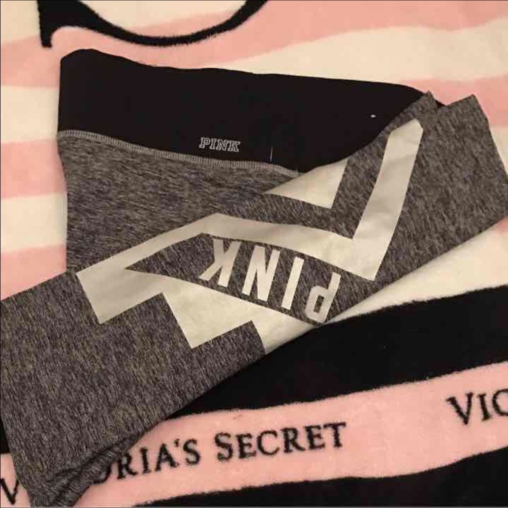 VS PINK ULTIMATE LEGGING!