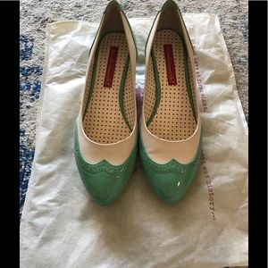 B.A.I.T Ida in dusty mint size 9