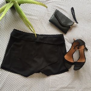 Aritzia skort