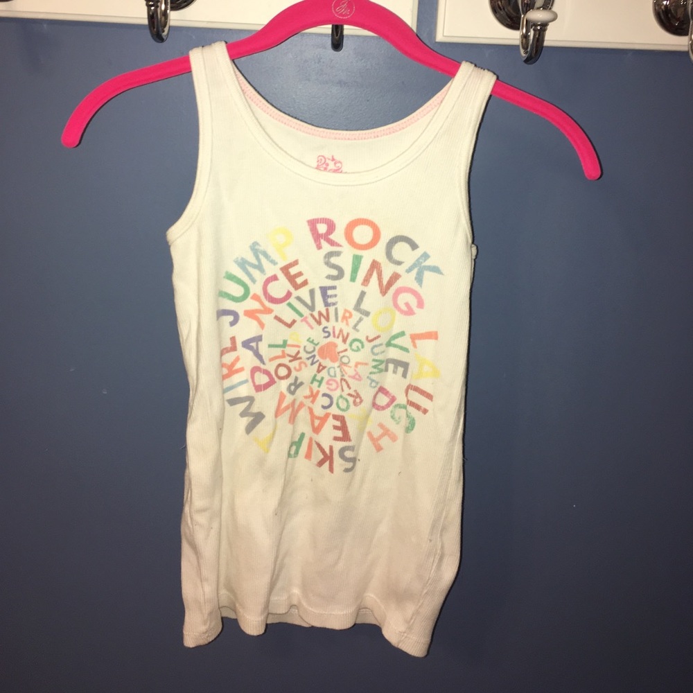Old navy tee shirt