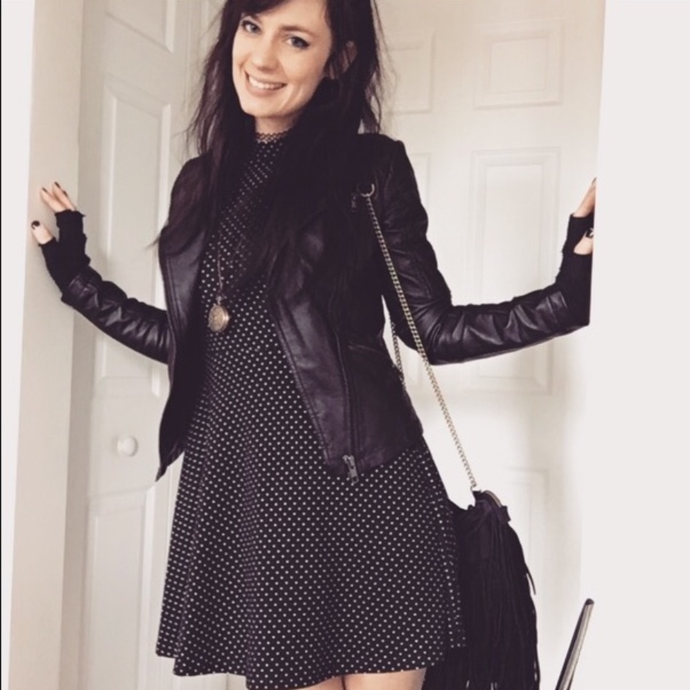 Meet your Posher, Lare