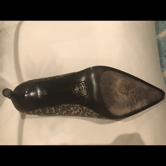 BOTTEGA VENETA Brown Satin AnimalPrint 371/2 7 1/2 - Picture 3 of 4