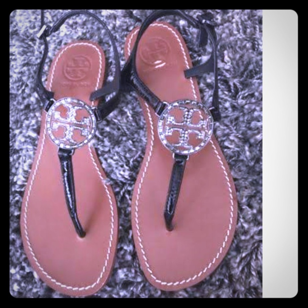 Tory Burch Black Patent Thong Size 6.5