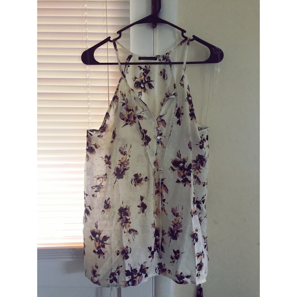 Lightweight rayon tank top 🌺