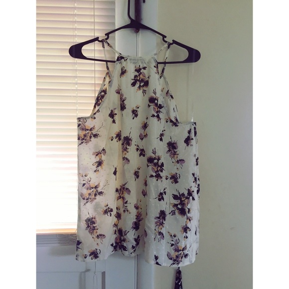 Lightweight rayon tank top 🌺 - Picture 2 of 4