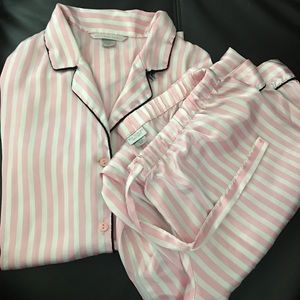 Victoria's Secret pajama set!