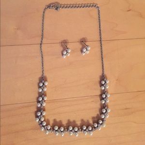 David's Bridal pearl/ rhinestone necklace earrings