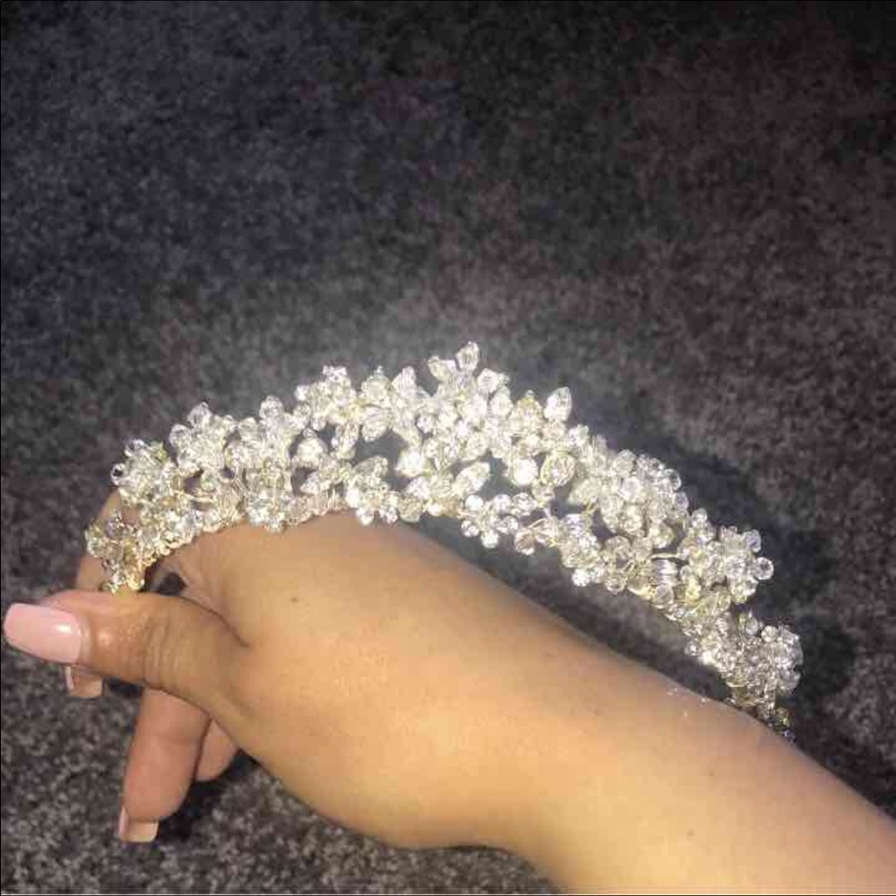 Beautiful princess bridal headpiece