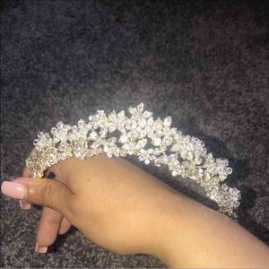 Beautiful princess bridal headpiece