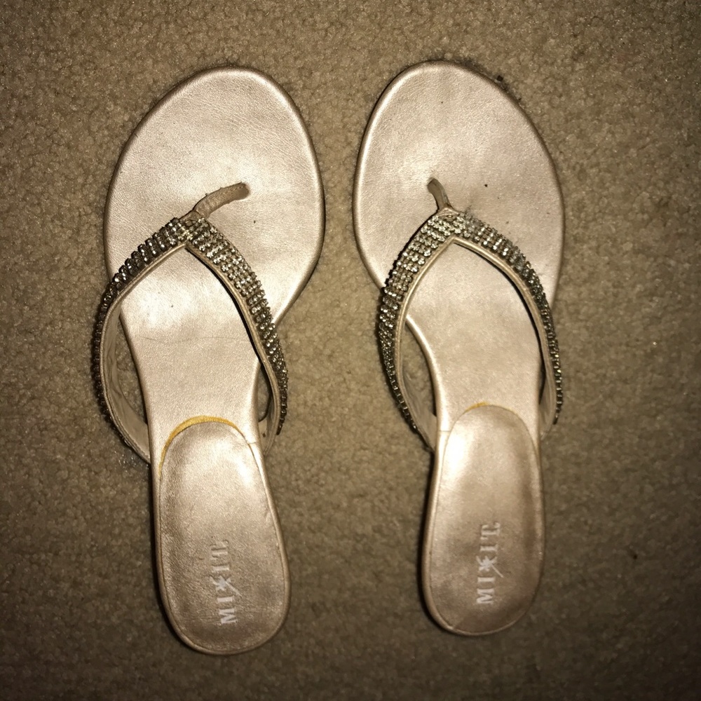 🎈Rhinestone Strap Gold Metallic Heels