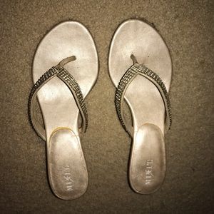 🎈Rhinestone Strap Gold Metallic Heels