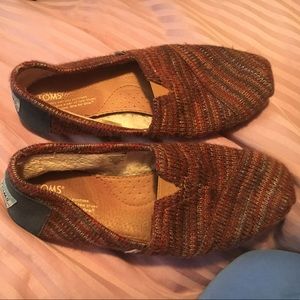 Warm knit TOMS
