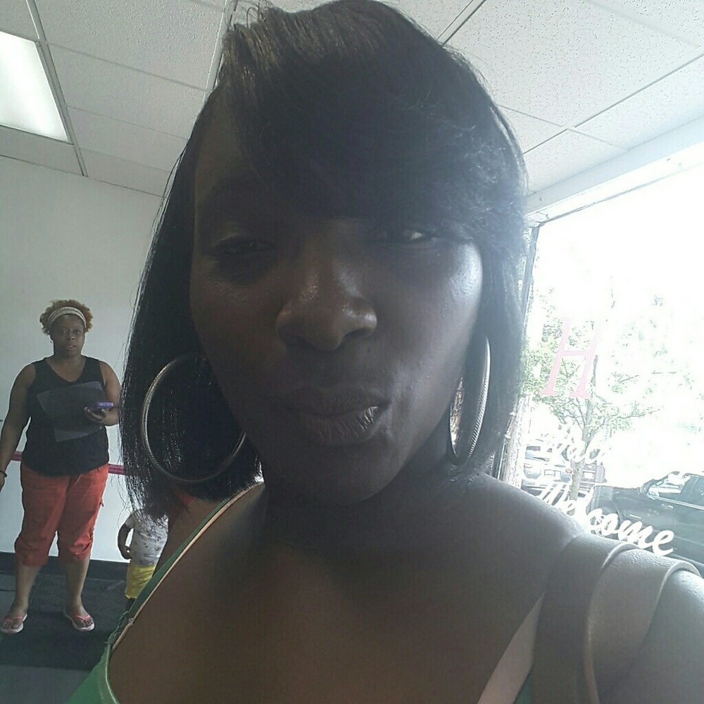 Meet your Posher, Tarra