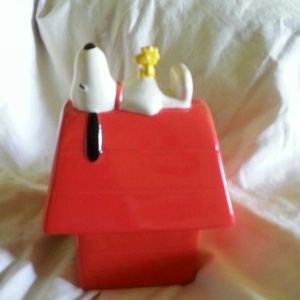 Peanuts Snoopy and Woodstock Ceramic Bank NEW