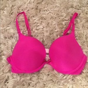 34C Hot pink Victoria Secrets bra
