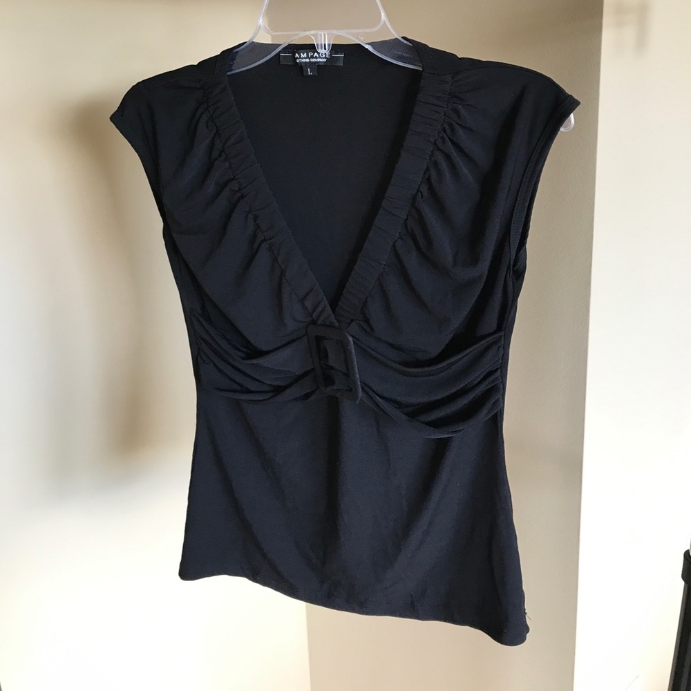 Buckle me top.